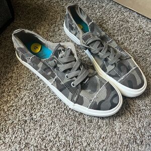 Camouflage Sneakers with White Soles